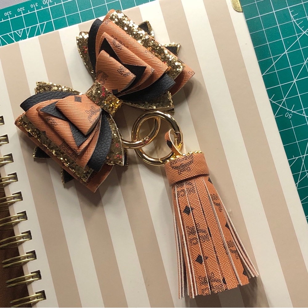 Tassel and Bow keychain set
